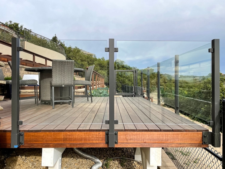 Frameless Glass Railing | Glass Railing for Decks